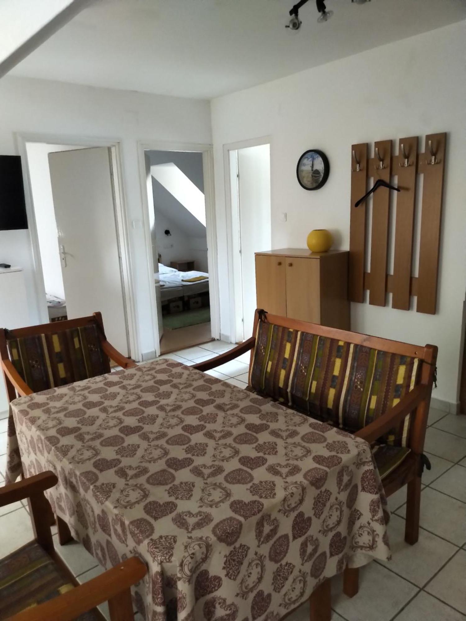 Reteshaz Strudelhaus Apartmanhaz Vonyarcvashegy Exterior photo
