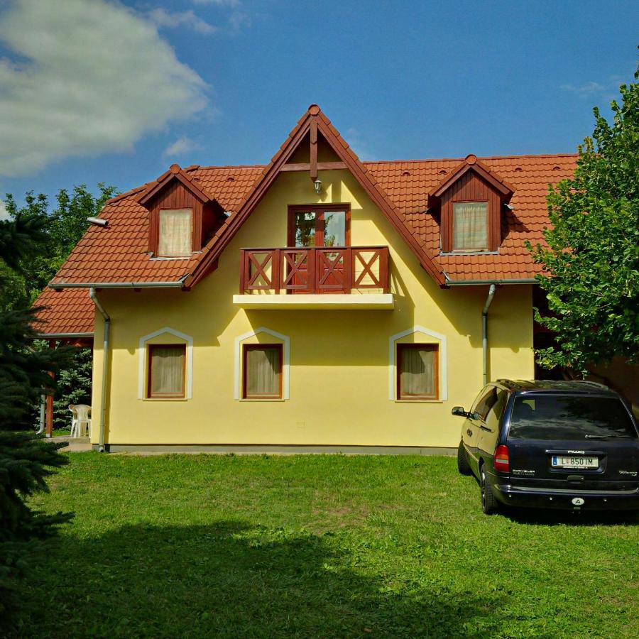 Reteshaz Strudelhaus Apartmanhaz Vonyarcvashegy Exterior photo
